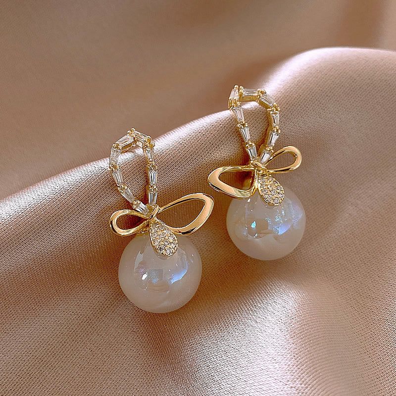 New Fashion Geometric Butterfly Alloy Earrings for Women
