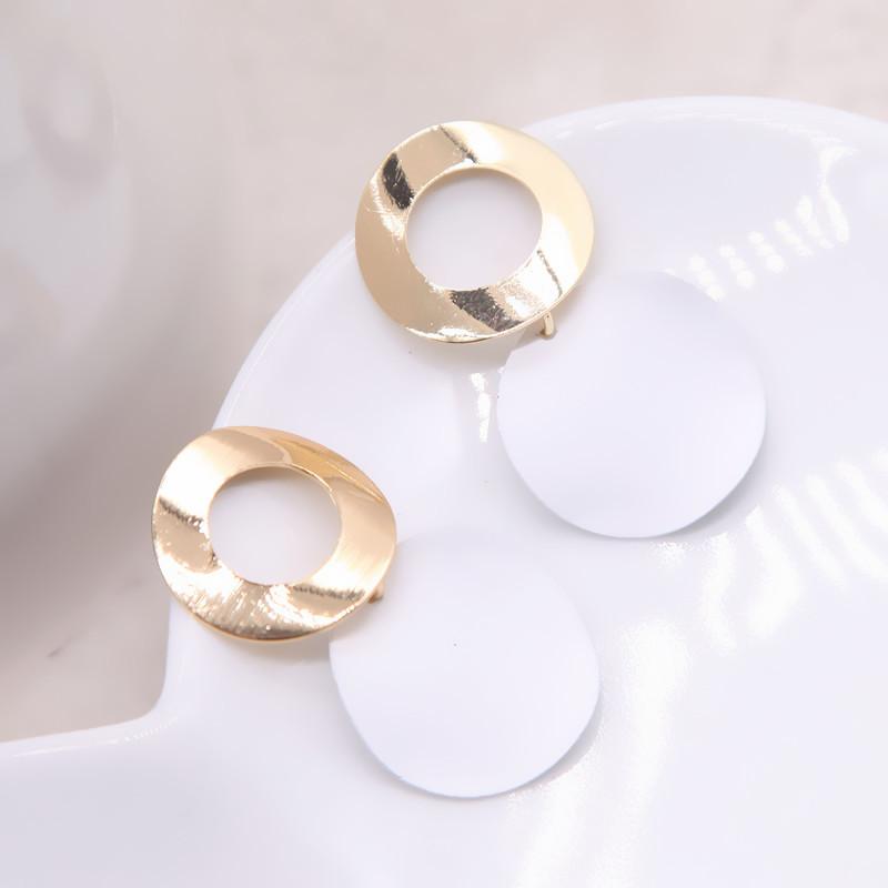Openwork Geometric Irregular Metal Earrings