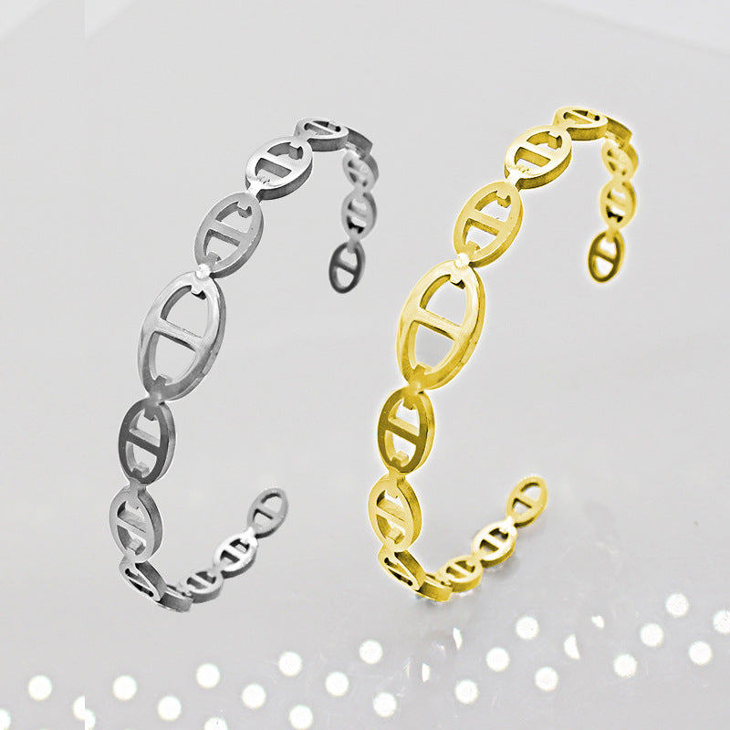 Retro Geometric Stainless Steel Hollow Out Pig Nose Bracelet