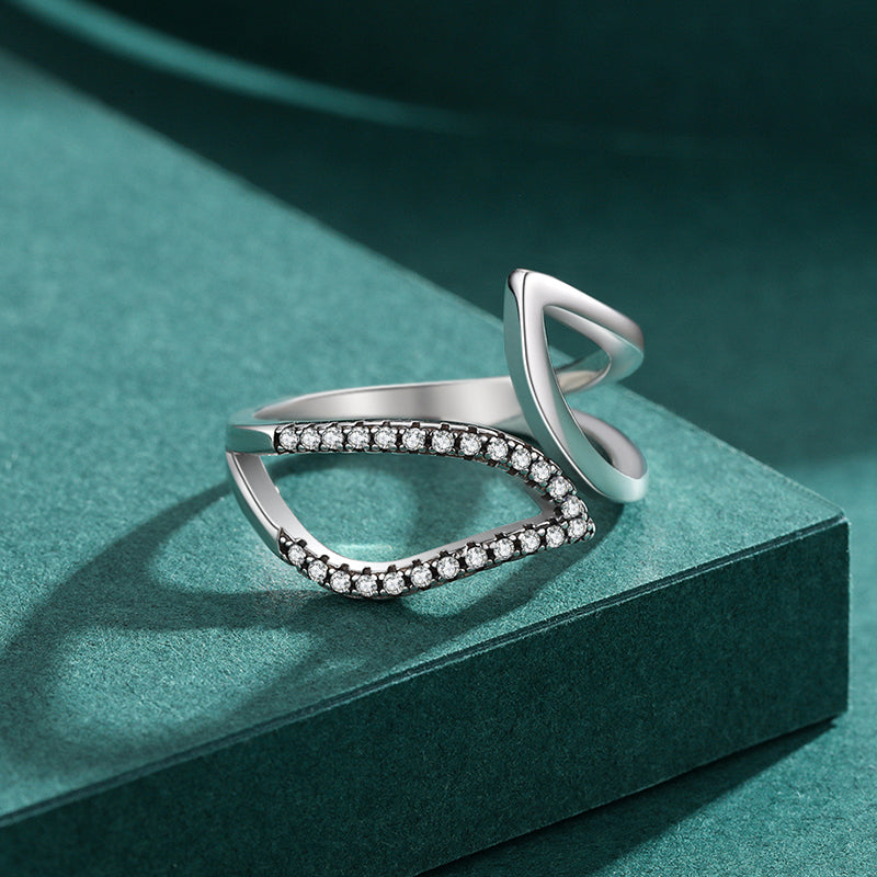 Retro Luxurious Leaf Design Sterling Silver Zircon Inlay Ring