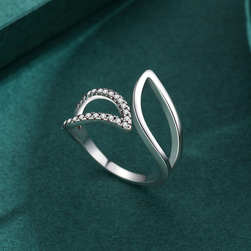 Retro Luxurious Leaf Design Sterling Silver Zircon Inlay Ring