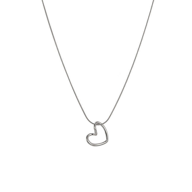 Retro Heart Shape Titanium Steel Pendant Necklace