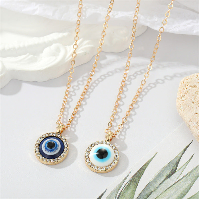 Retro Turkish Eye Pendant Necklace with Rhinestone Accents