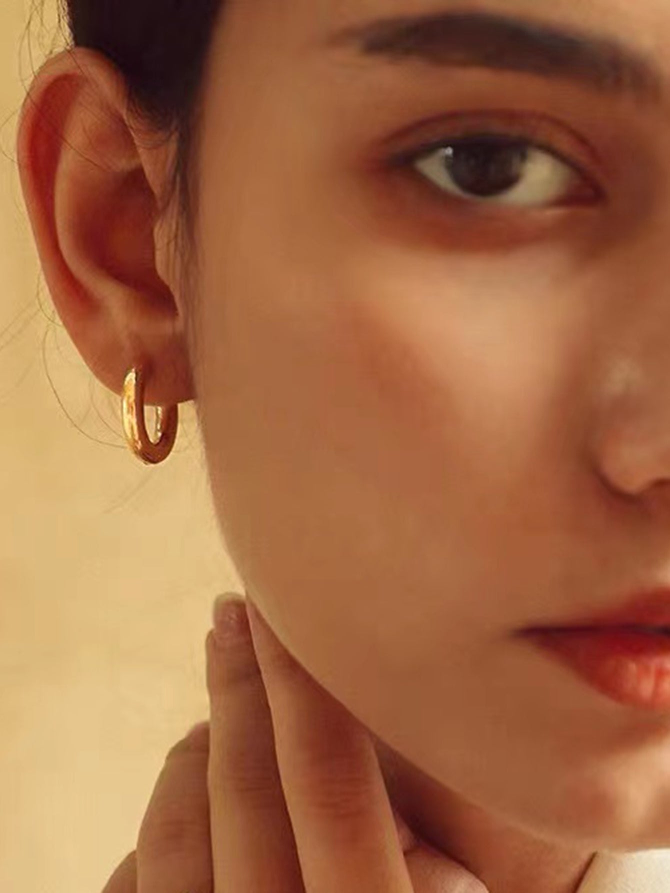 Minimalist 18k Gold-Plated Stainless Steel Hoop Earrings