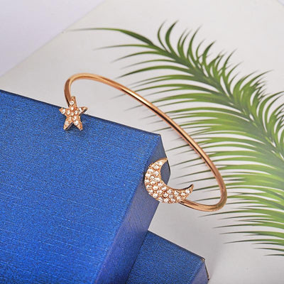 Simple and Stylish Star and Moon Studded Glossy Peach Heart Bracelet Set