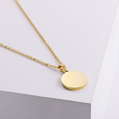 Simple Stainless Steel 18k Gold Letter Shell Pendant Necklace