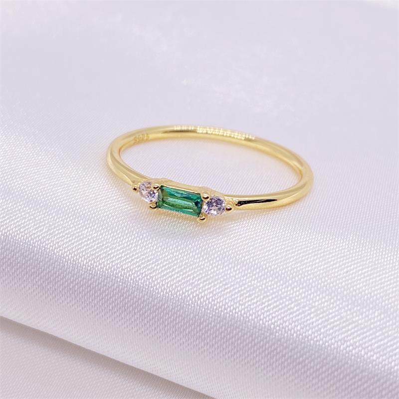 Simple Rectangle Sterling Silver Green Zircon Ring