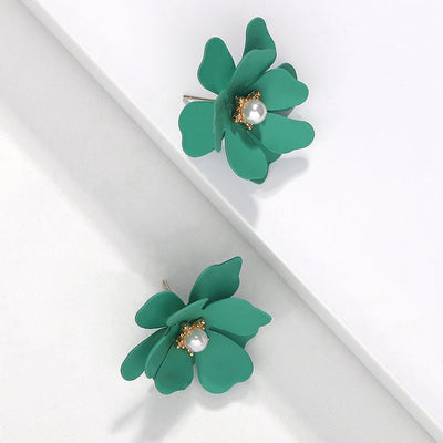 Sweet Floral Alloy Pearl Petal Drop Earrings for Women