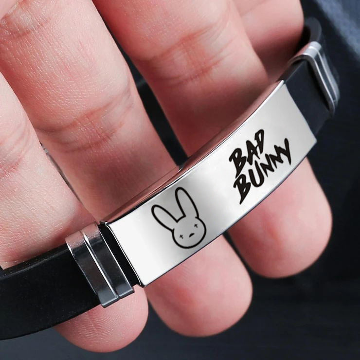 Unisex Vintage Rabbit Engraved Stainless Steel Silicone Bracelet