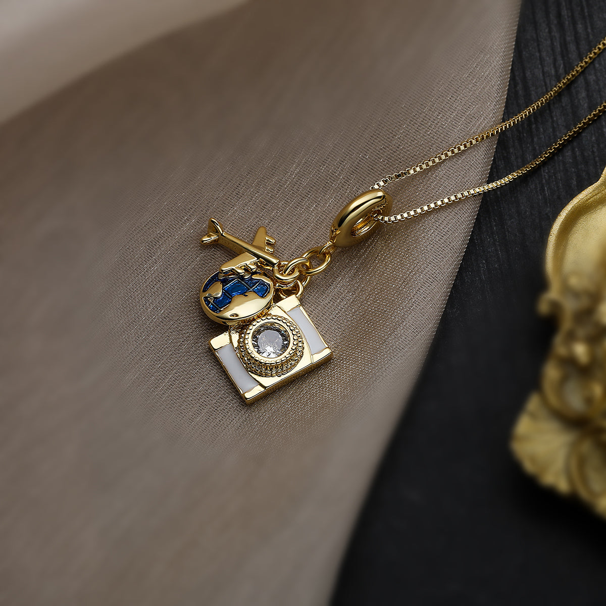Vacation Streetwear Airplane and Camera Pendant Necklace with Zircon Inlay and 18K Gold Plating