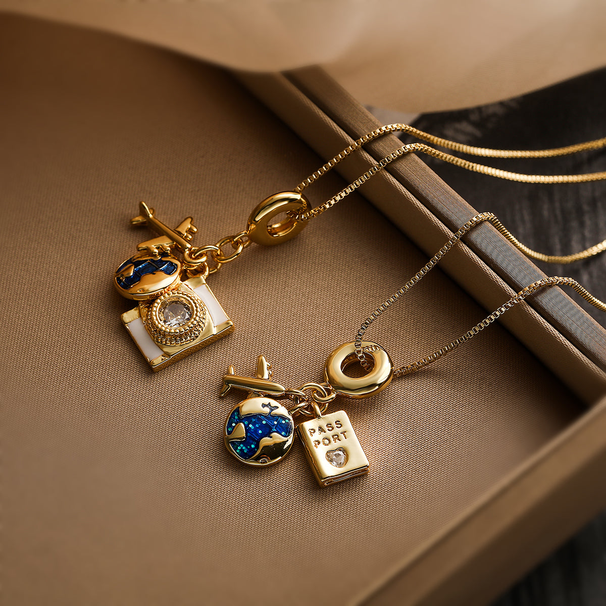 Vacation Streetwear Airplane and Camera Pendant Necklace with Zircon Inlay and 18K Gold Plating