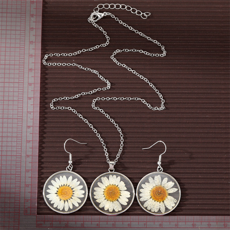 Vintage Chrysanthemum Dried Flower Resin Pendant Earrings and Necklace Set