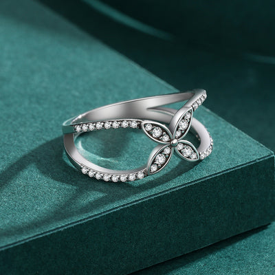 Vintage Leaf Sterling Silver Zircon Flower Ring