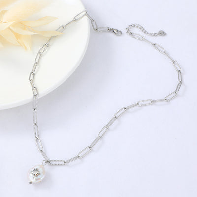 Wholesale Pearl Pendant Stainless Steel Heart Necklace with Vintage Design