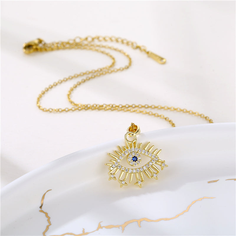 Korean Style Heart Shape Zircon Crystal Pendant Necklace in 18K Gold Plated Stainless Steel