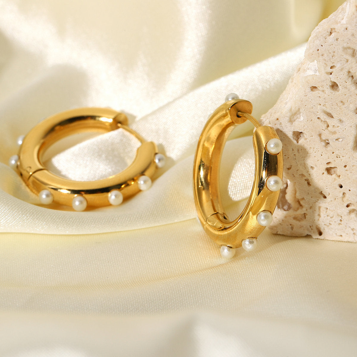 18K Gold Mini Pearl Hoop Earrings for Women - Elegant Round Design for Parties and Weddings