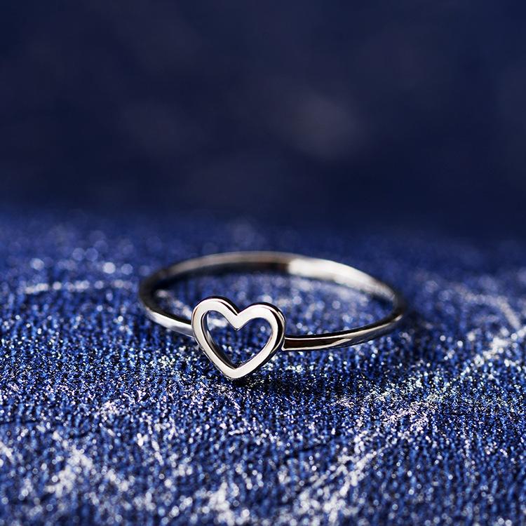 Women's Heart-Shaped Electroplated Copper Ring - Minimalist Openwork Design