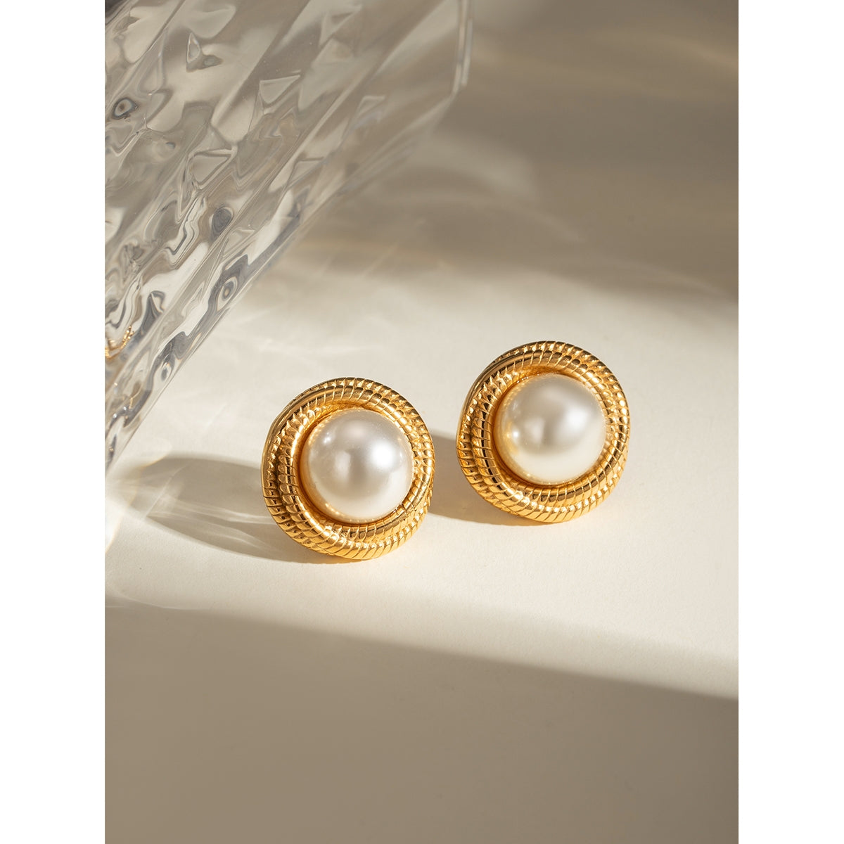 1 Pair Modern 18k Gold Plated Stainless Steel Pearl Stud Earrings