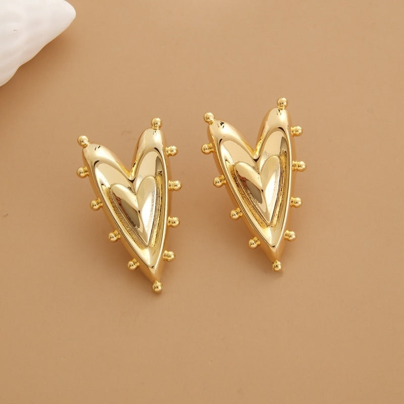 1 Pair Minimalist Heart Shape 24K Gold Plated Copper Stud Earrings