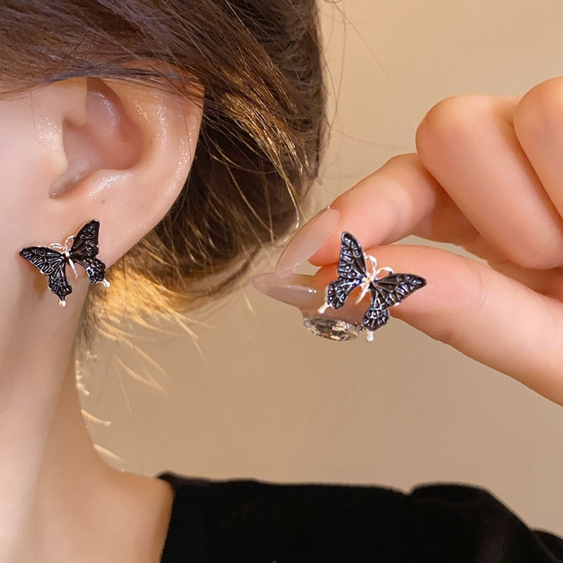 Elegant Butterfly Enamel Alloy Stud Earrings - Silver Needle Dripping Oil Design