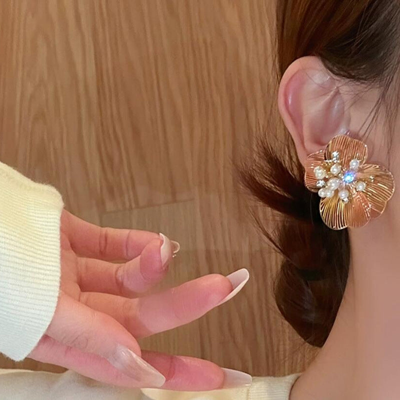 Elegant Flower Inlay Copper Pearl Zircon Stud Earrings for Women