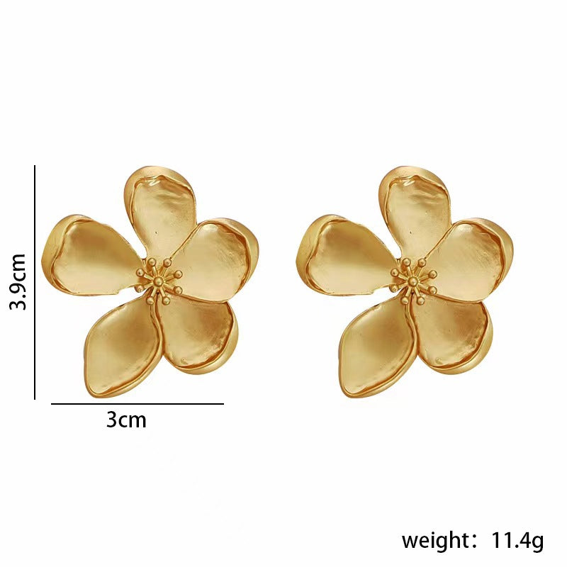 Elegant Retro Flower 18K Gold Plated Earrings - High-End French Design