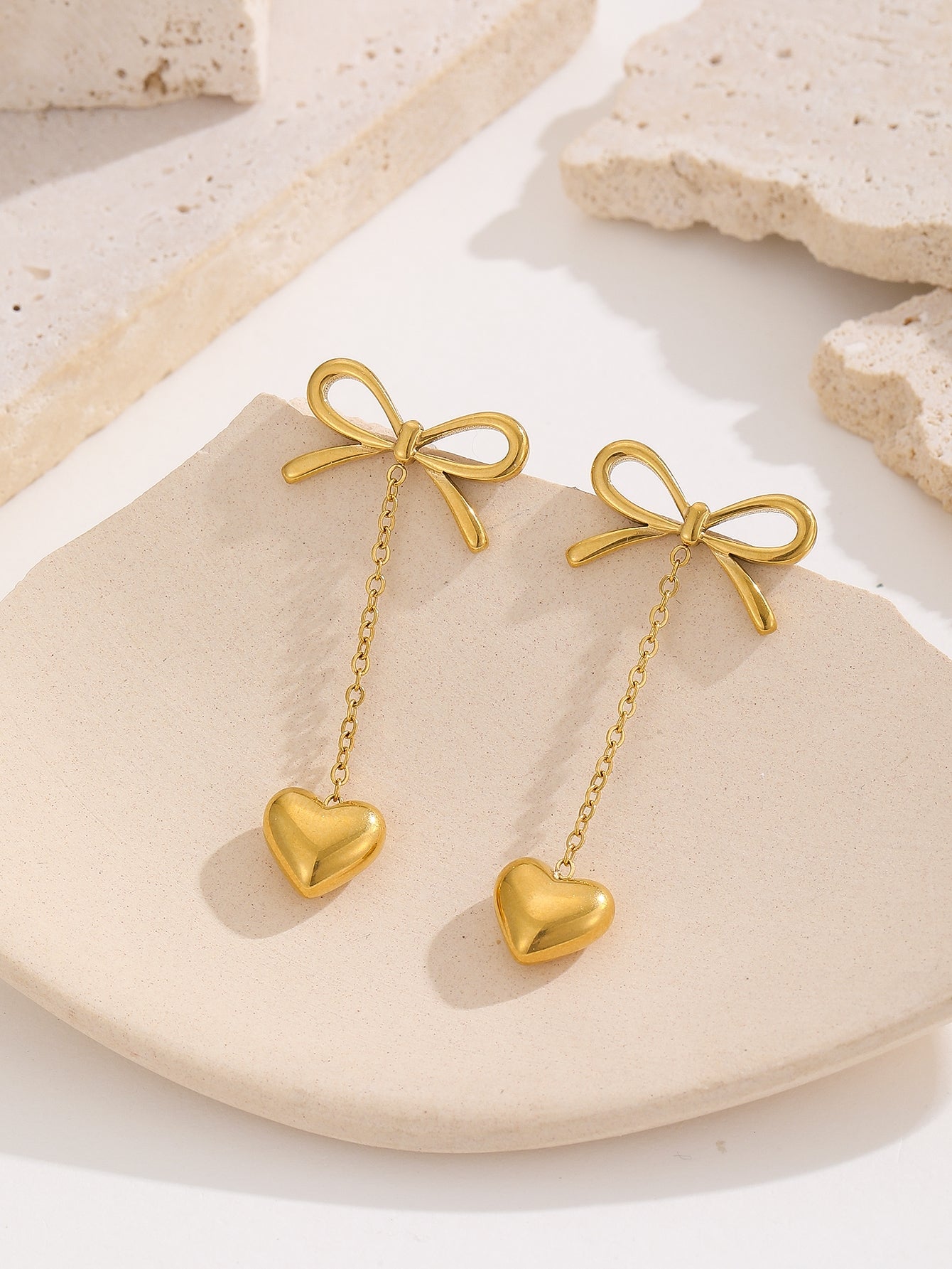 1 Pair Elegant Heart Shape Bow Knot Titanium Steel Pearl 18K Gold Plated Drop Earrings