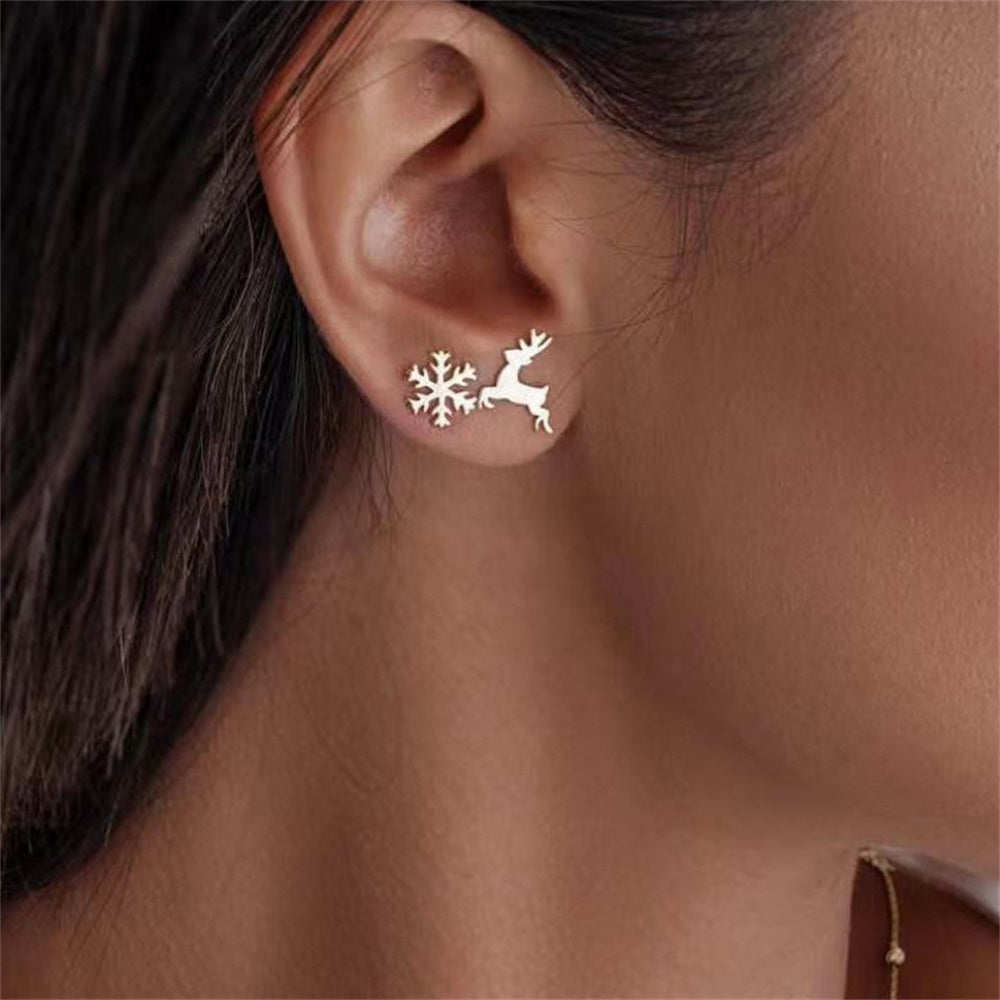 1 Pair Elegant Snowflake Elk 14K Gold Plated Asymmetric Ear Studs