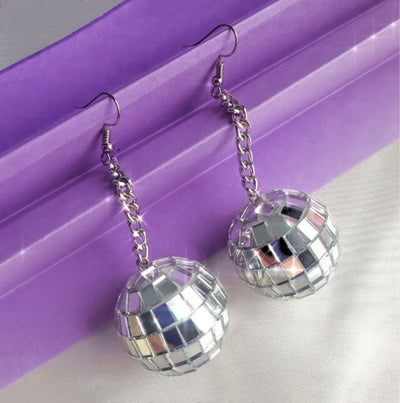 1 Pair Retro Disco Style Silver Plated Women's Drop Earrings