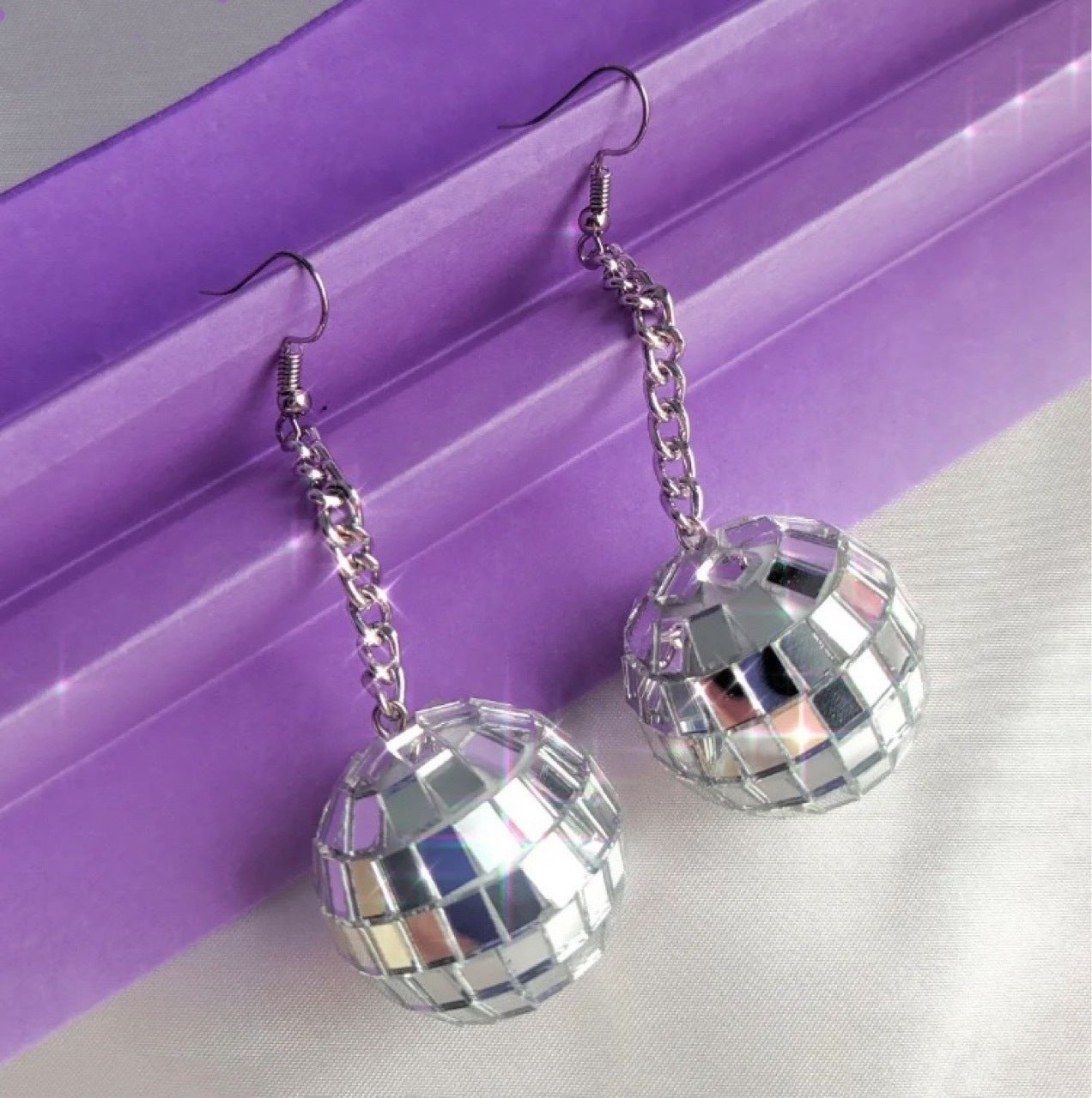 1 Pair Retro Disco Style Silver Plated Women's Drop Earrings