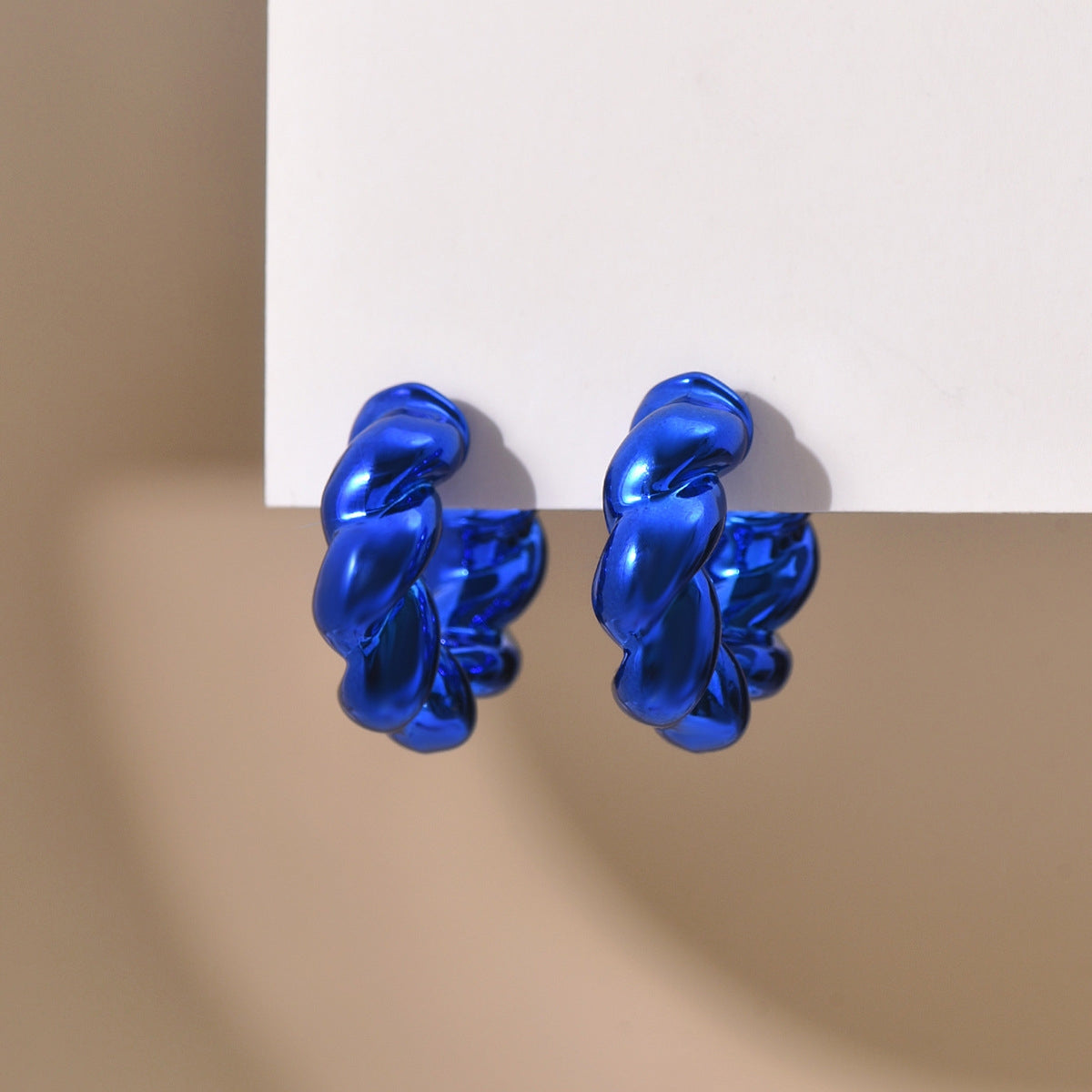 1 Pair Nautical Twist Acrylic Knot Stud Earrings