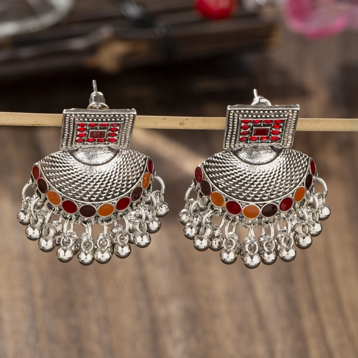 1 Pair Retro Lady Geometric Plating Alloy Zircon Drop Earrings