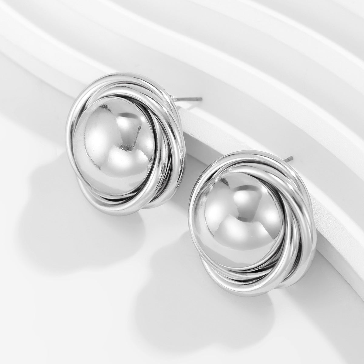 Retro Geometric Alloy Earrings with Irregular Metal Droplets