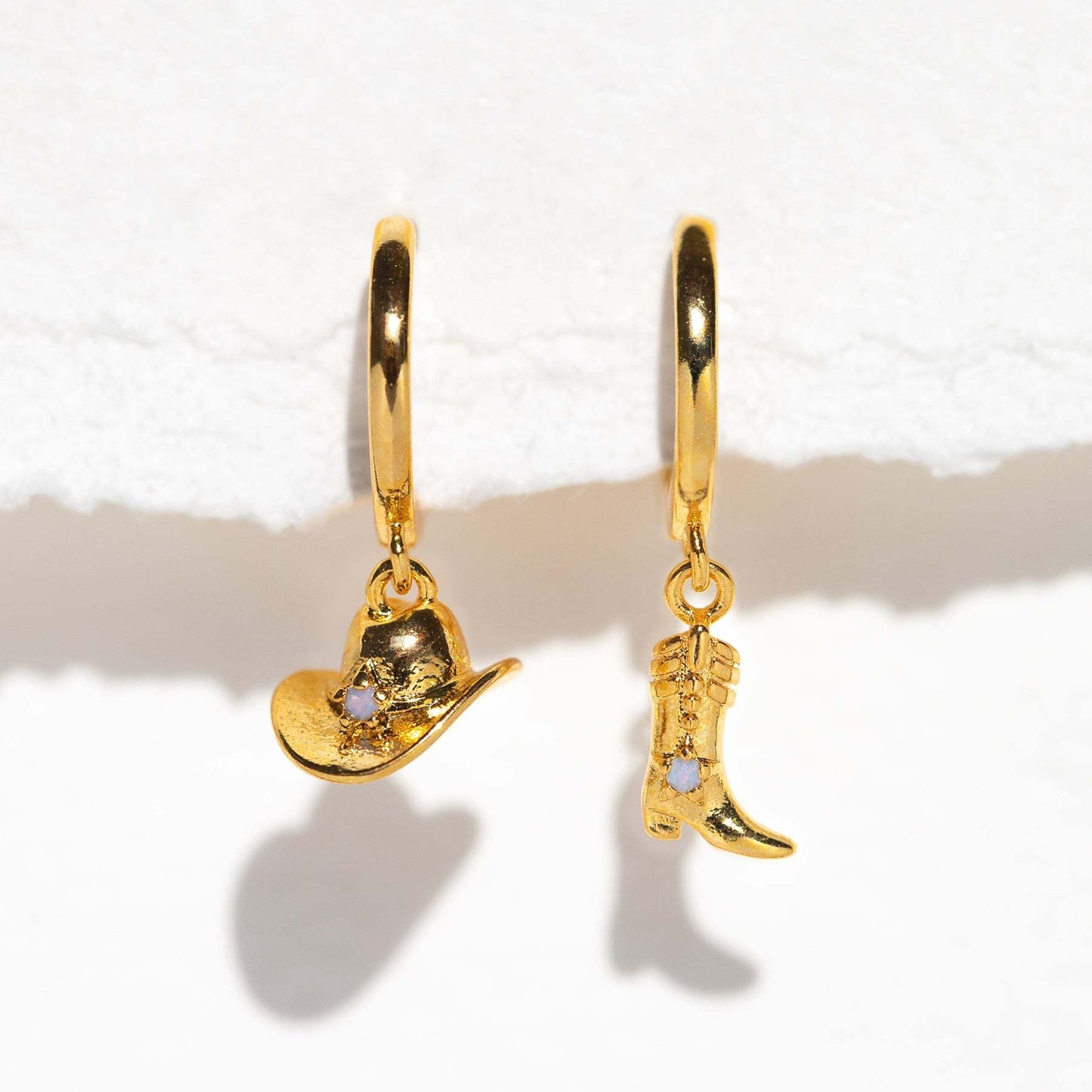 1 Pair Simple Style 18k Gold Plated Cowboy Boot and Hat Drop Earrings