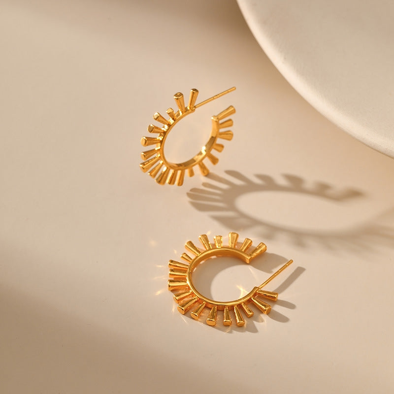 1 Pair Minimalist Sunflower Design 18k Gold Plated Copper Earrings