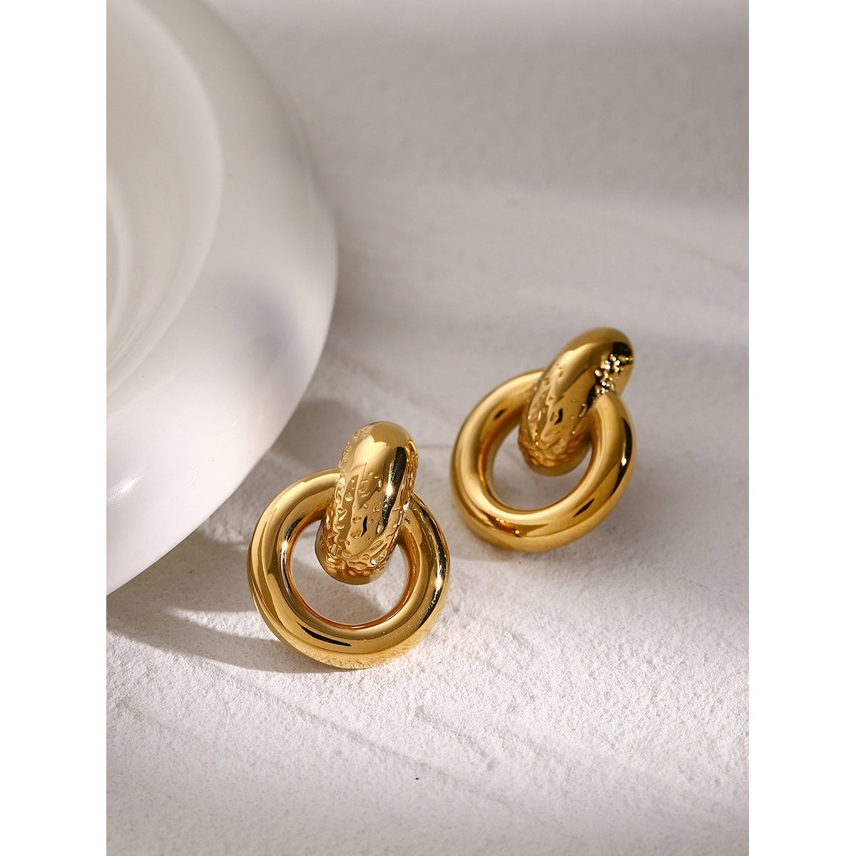 1 Pair Minimalist 18K Gold Plated Stainless Steel Circle Drop Earrings