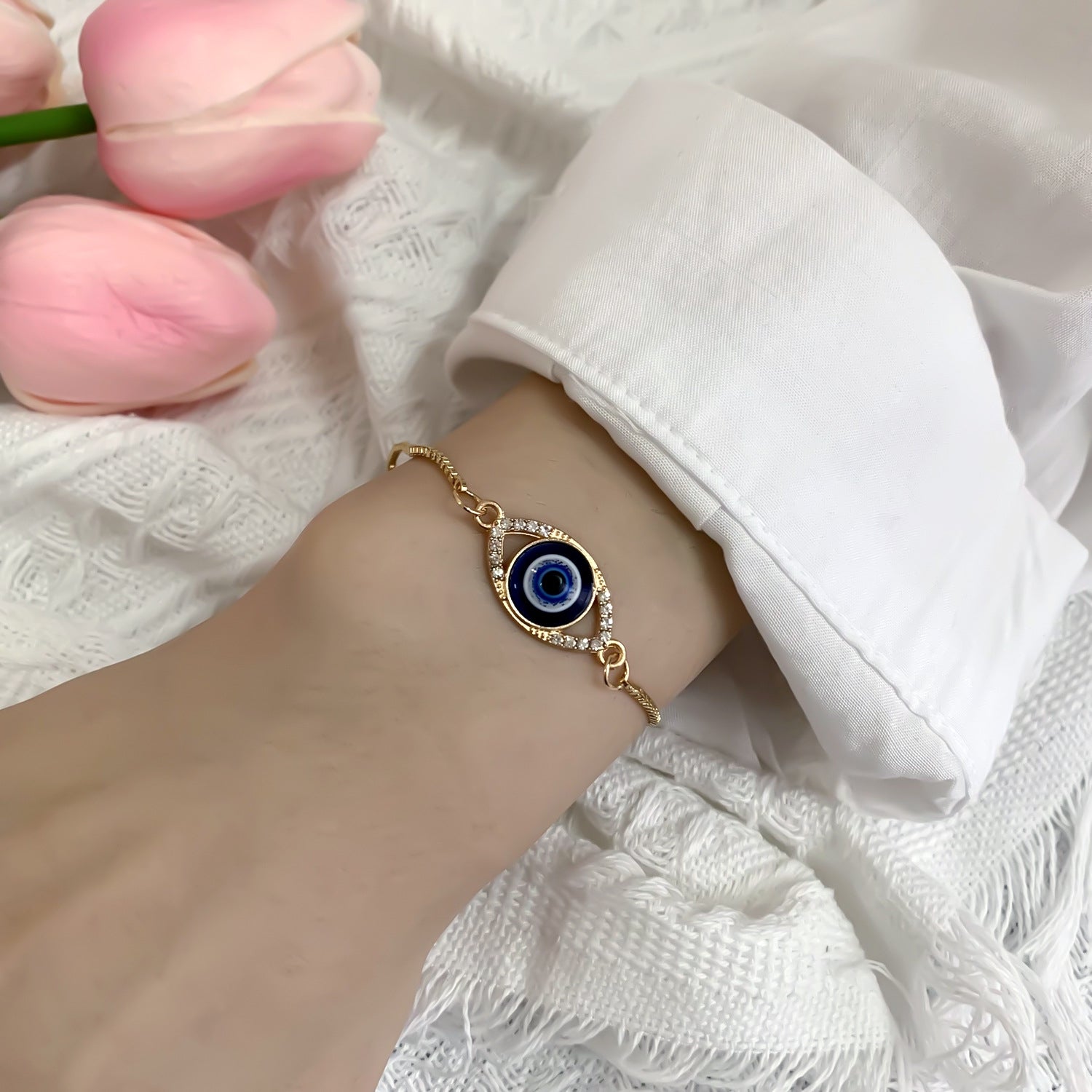 Fashion Evil Eye Rhinestone Alloy Women's Bracelet