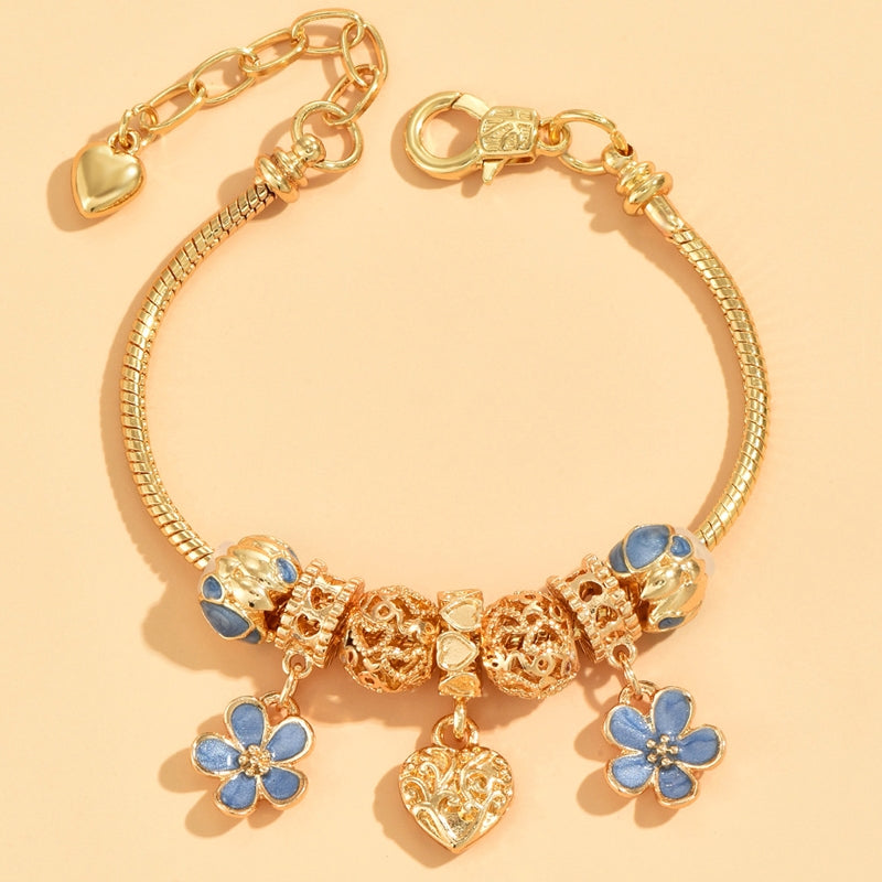 Fashion Flower Rhinestone Alloy Bracelet with Love Pendant