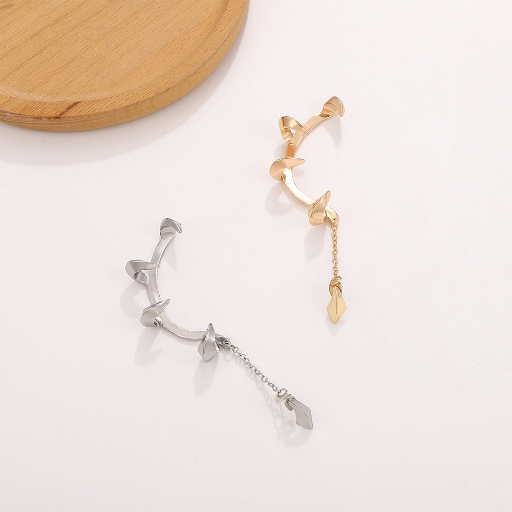 Gothic Sharp Teeth Alloy Chain Ear Cuff for Women