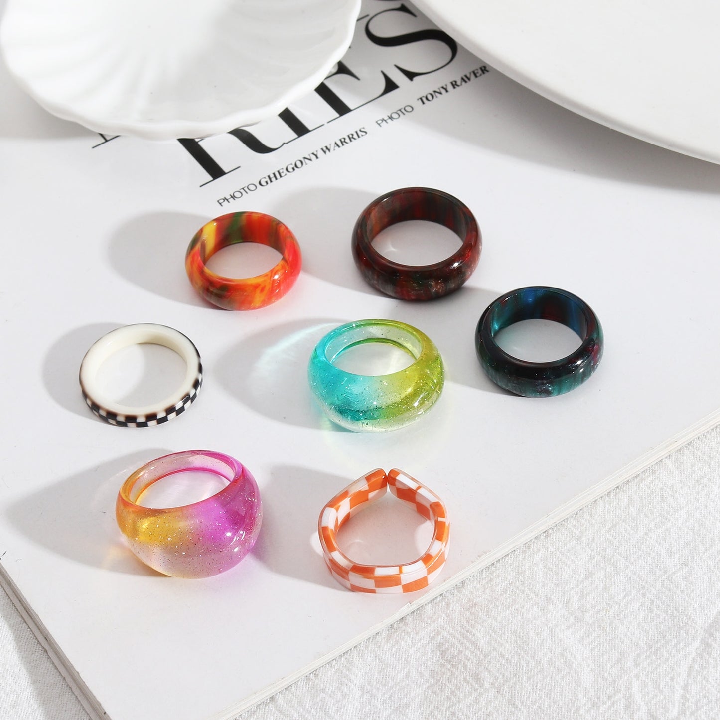 Simple Style Gradient Color Acrylic Resin Women's Fashion Ring