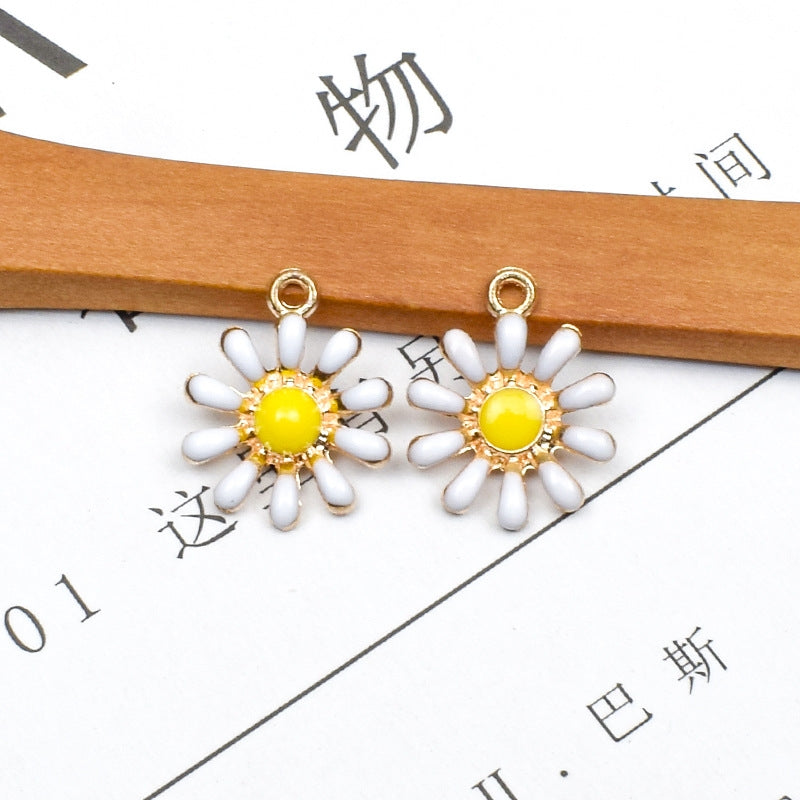 10 Pcs Daisy Alloy Enamel Jewelry Accessories for DIY Bracelets and Earrings