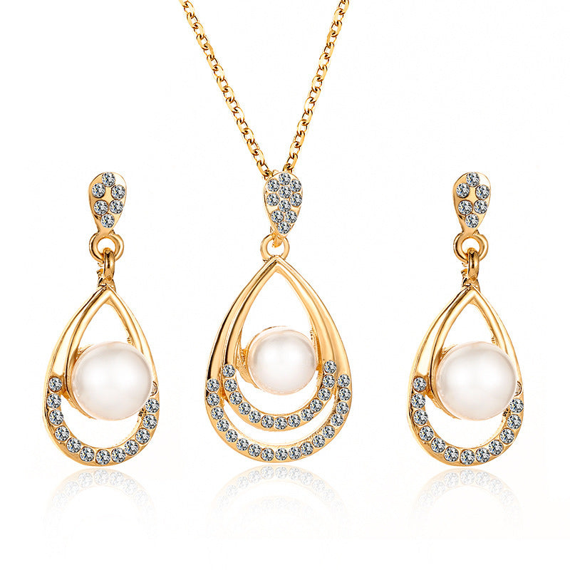 Elegant Pearl Jewelry Set: Droplet Necklace & Earrings for Bridal