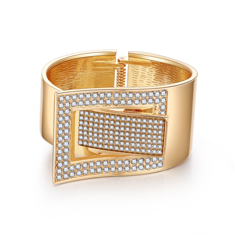 Fashion Creative Alloy Bracelet with Diamond Belt Buckle Design