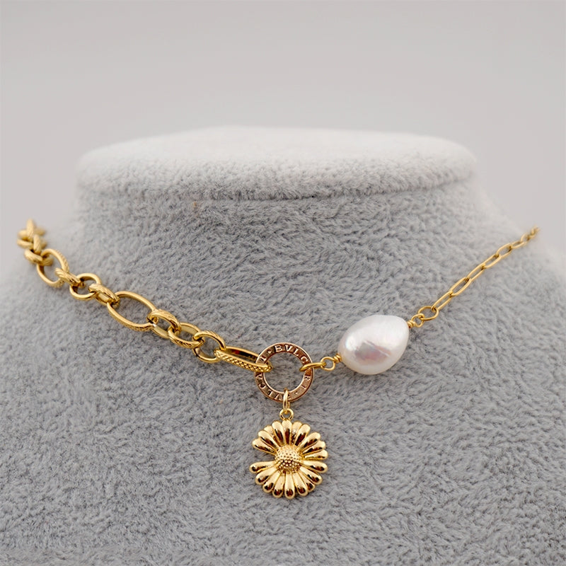 304 Stainless Steel Baroque Pearl Daisy Pendant Necklace with Gold Plated Copper Chain