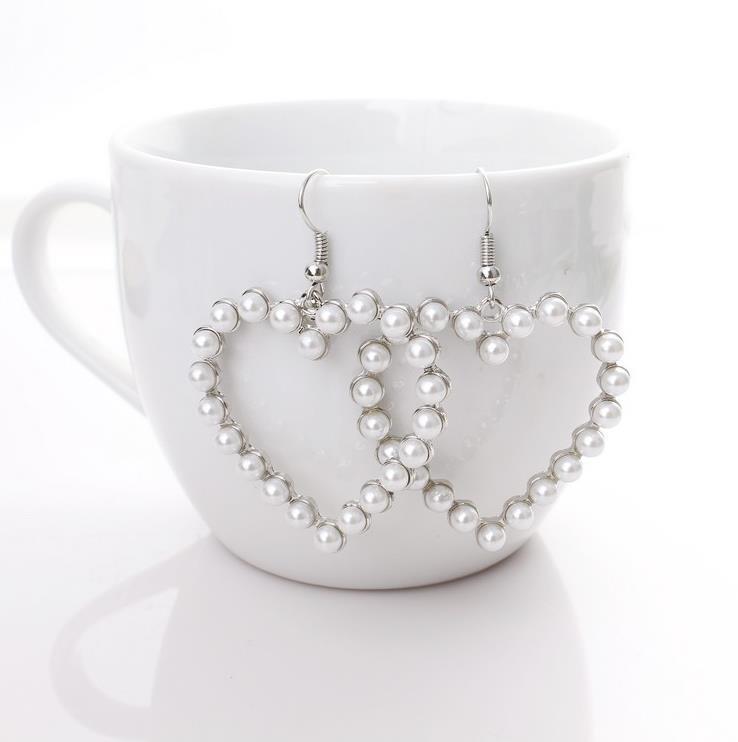 1 Pair Simple Style Heart Shape Alloy Inlay Pearl Women'S Earrings