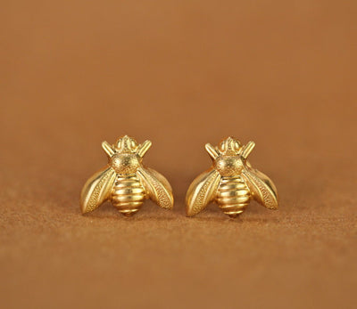 Simple Bee Alloy Plated Women's Stud Earrings