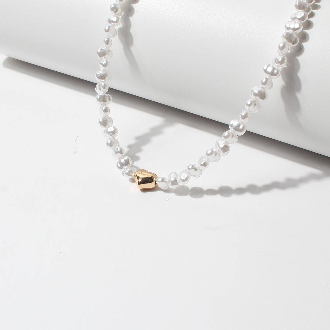 Baroque Heart-Shaped Imitation Pearl Necklace