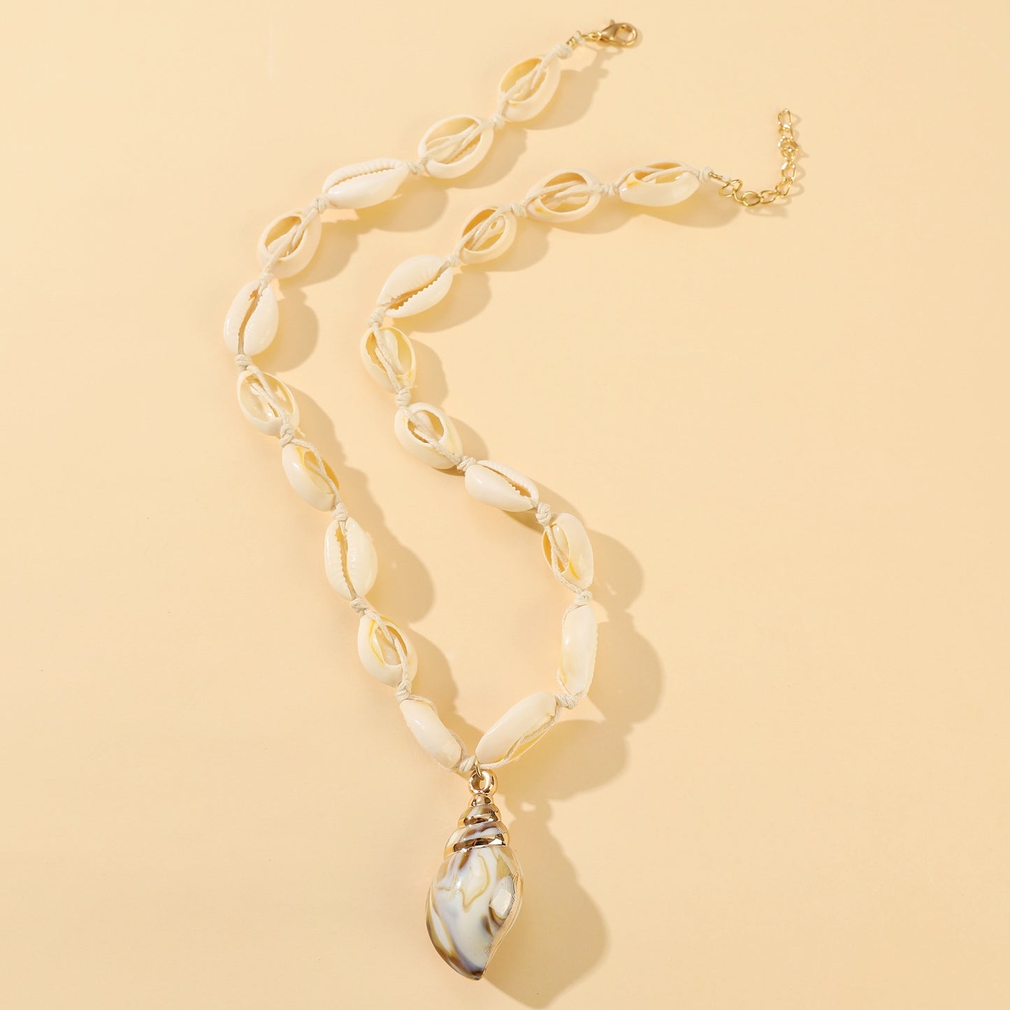 Beach Style White Shell Pendant Necklace for Women