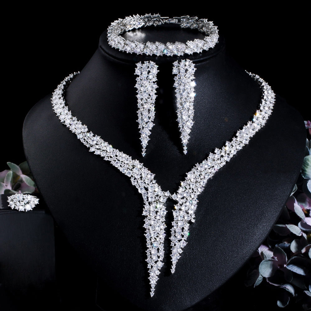 Bridal Luxury Rhinestone Necklace Earrings Bracelet Ring Jewelry Set in White Gold Plated Copper