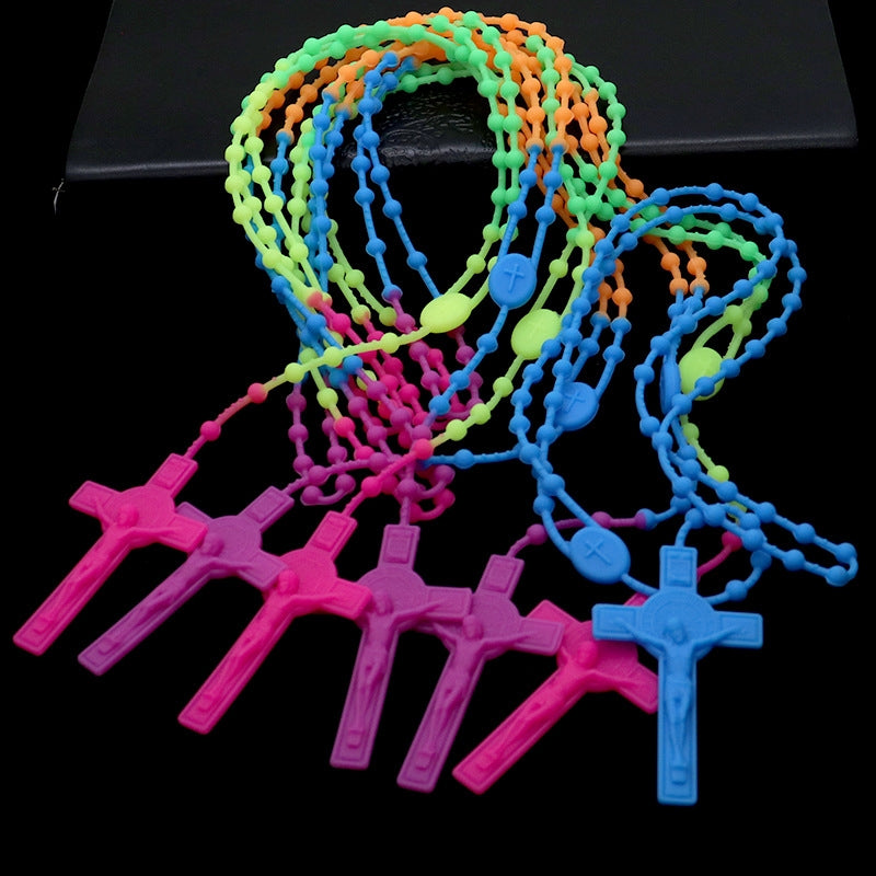 Casual Retro Glow-in-the-Dark Plastic Bead Pendant Necklace